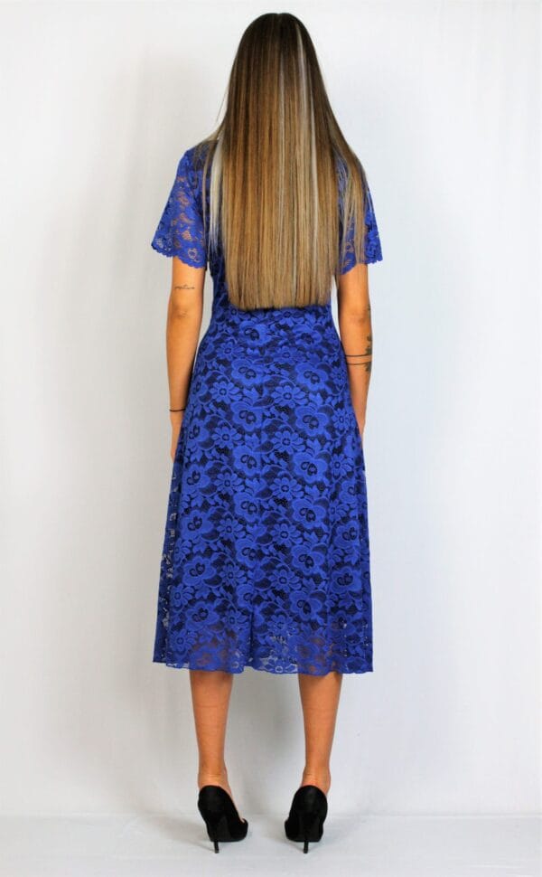 Дантелена рокля кралско синя - Image 9