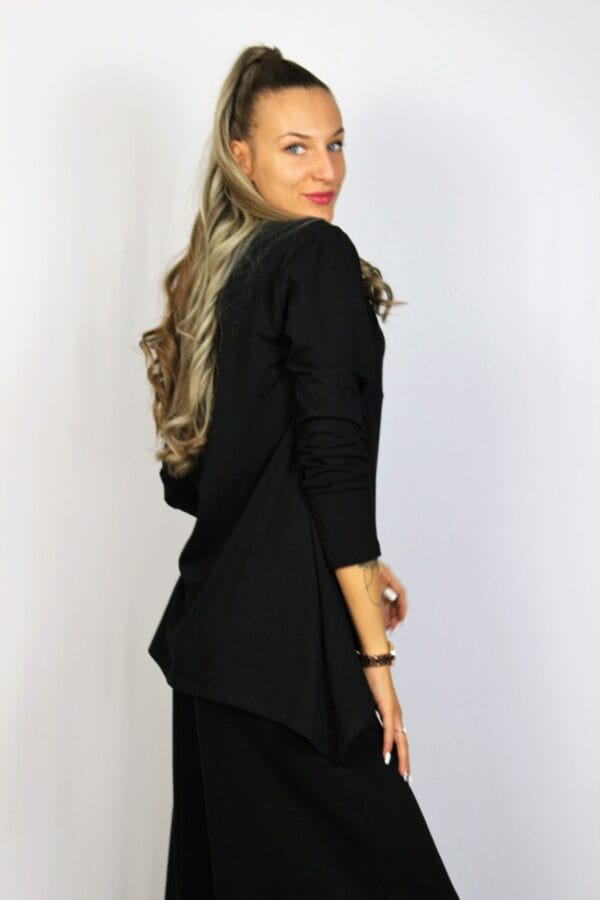 Асиметрична туника с дълъг ръкав черна - Image 6