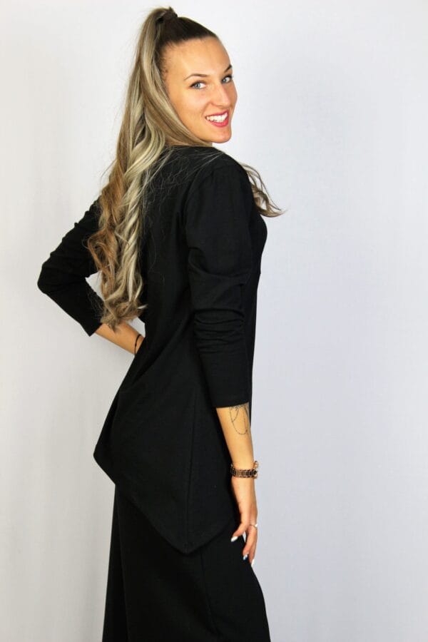Асиметрична туника с дълъг ръкав черна - Image 8