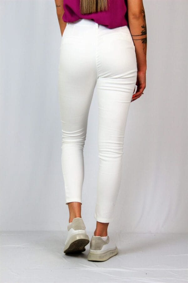 Панталон с италиански джоб бял - Image 9