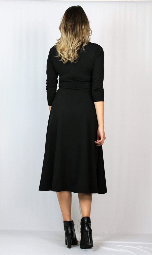 Рокля с колан черна - Image 8