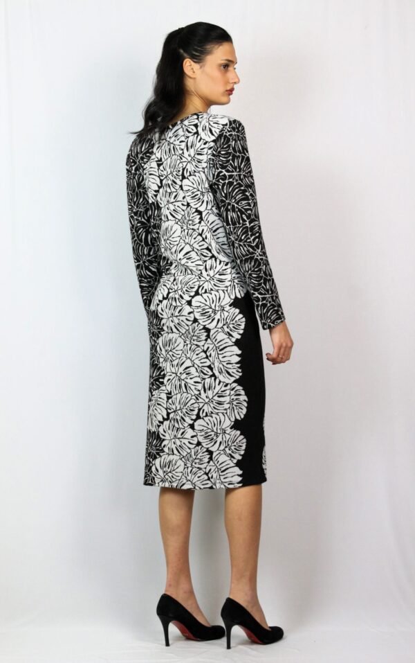 Права рокля с бордюр листа - Image 4